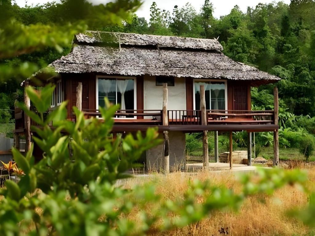 Herntai Resort Ban Mae La Noi Exterior photo
