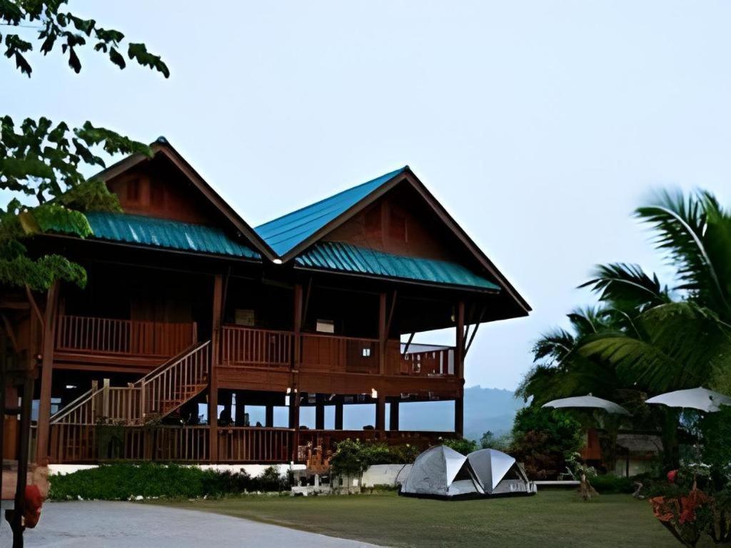 Herntai Resort Ban Mae La Noi Exterior photo
